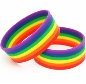 Sérsniðið Rainbow armband kísill armbönd litrík stíl